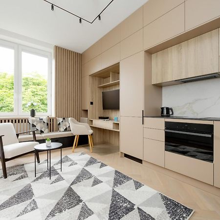 Przytulne Studio W Zielonej Okolicy Srodmiescia By Noclegi Renters Warsaw Ngoại thất bức ảnh